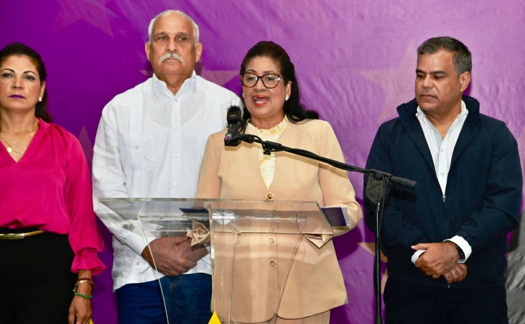 PLD llama a sus miembros prestar atención a recomendaciones de autoridades ante paso de Beryl