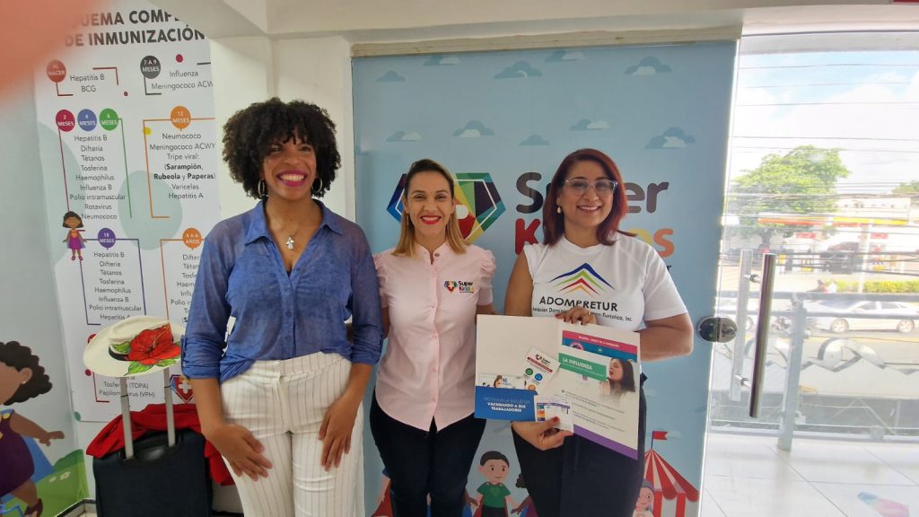 Cristina Rosario, Carolina García y Yenny Polanco Lovera.