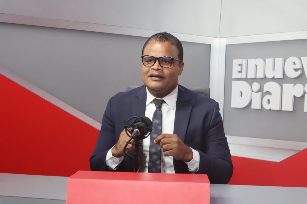 Reforma fiscal mal planificada podría agravar economía dominicana, advierte abogado