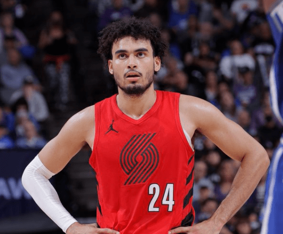Dominicano Justin Minaya firma contrato de dos vías con los Trail Blazers