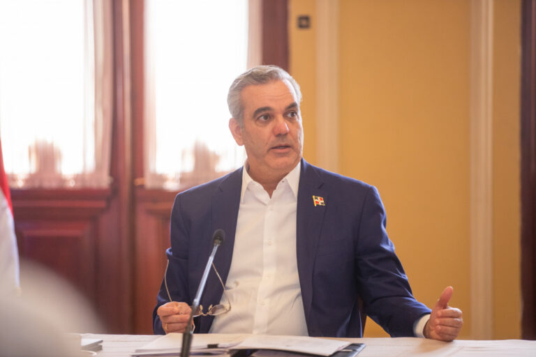 Abinader plantea crear un espacio cultural para los dominicanos en Roma