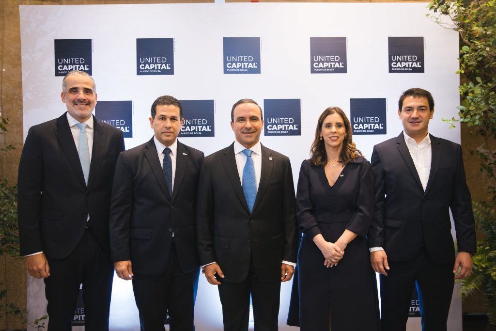 Oscar Saladín, Ángel Serulle, Javier Tejada, Marta Betances y Santiago Navio