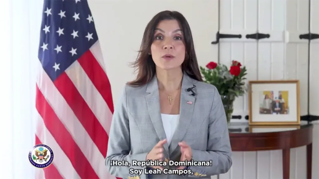 Leah Campos asume como nueva embajadora de EE. UU. en República Dominicana  - Periódico Café Diario