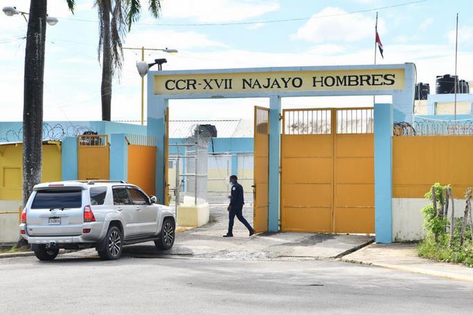 Dictan tres meses de prisión preventiva a pastor por caso de niños en Haina