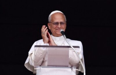 El papa León XIV cumple 71 años en una jornada de trabajo en el Vaticano