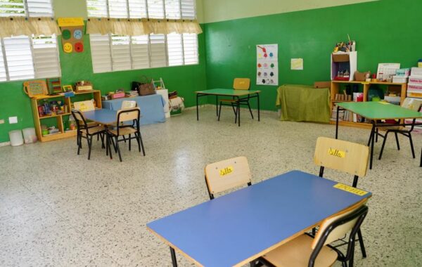 Diputado somete proyecto para crear aulas inclusivas en todas las escuelas públicas