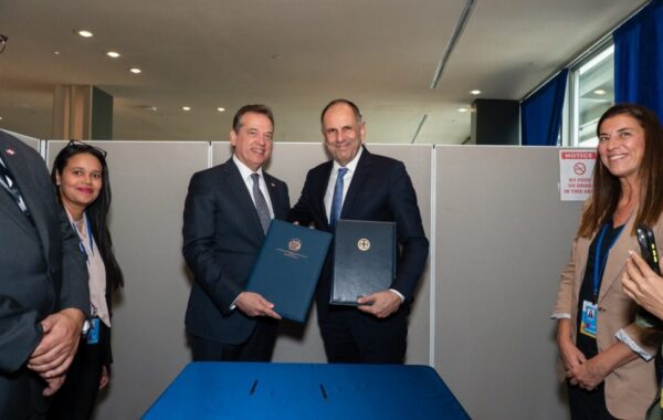 República Dominicana y Grecia firman acuerdo para fortalecer comercio e inversiones