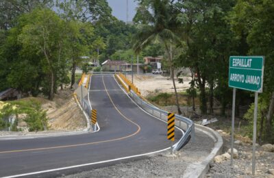 Presidente Luis Abinader inaugura carretera Las Espinas en Jamao al Norte