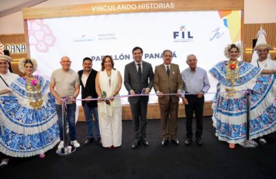 Roberto Ángel Salcedo inaugura los pabellones de la FILSD 2026