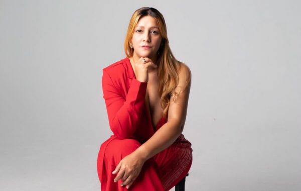 Julissa Morel es nominada como Comentarista de Opinión en los Premios La Flor 2026