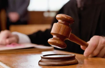 Condenan a 30 años de prisión a hombre que mató a martillazos a motorista en Pedro Brand