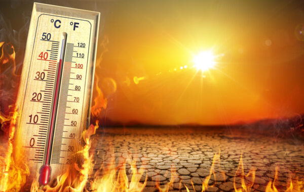 Calor seguirá intenso y se esperan aguaceros locales en la tarde