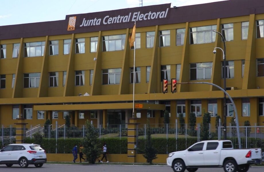 JCE enfrenta embargo y posible subasta de sus bienes en Nueva York por deuda de casi US$1 millón