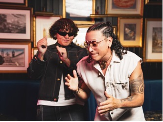Elvis Crespo y Beéle unen ritmos para poner al mundo a bailar