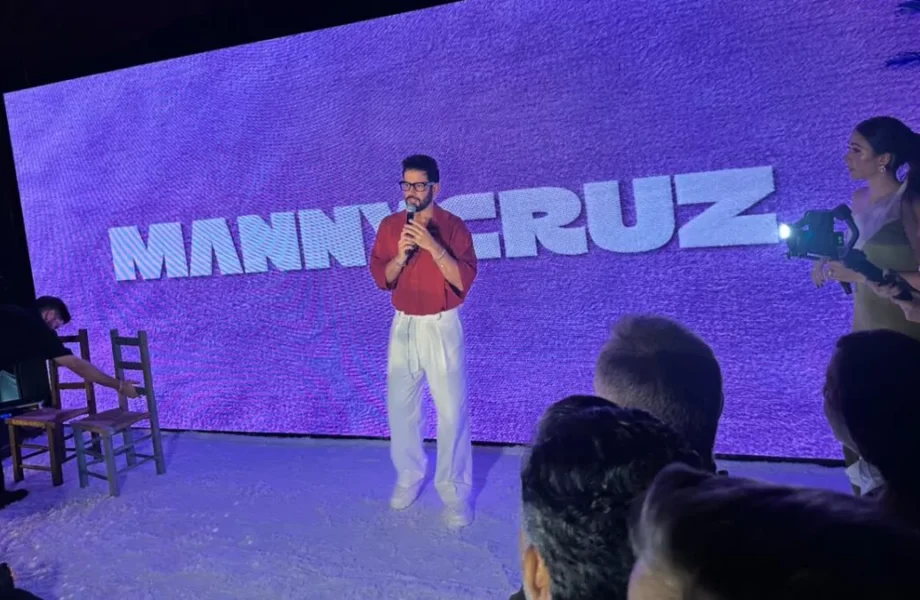 Juan Luis Guerra y Manny Cruz celebran el merengue con “Nieve en Verano”