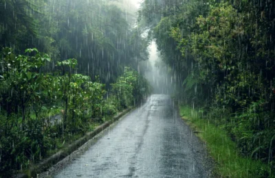 Vaguada provocará aguaceros y tronadas este lunes; seguirá el intenso calor