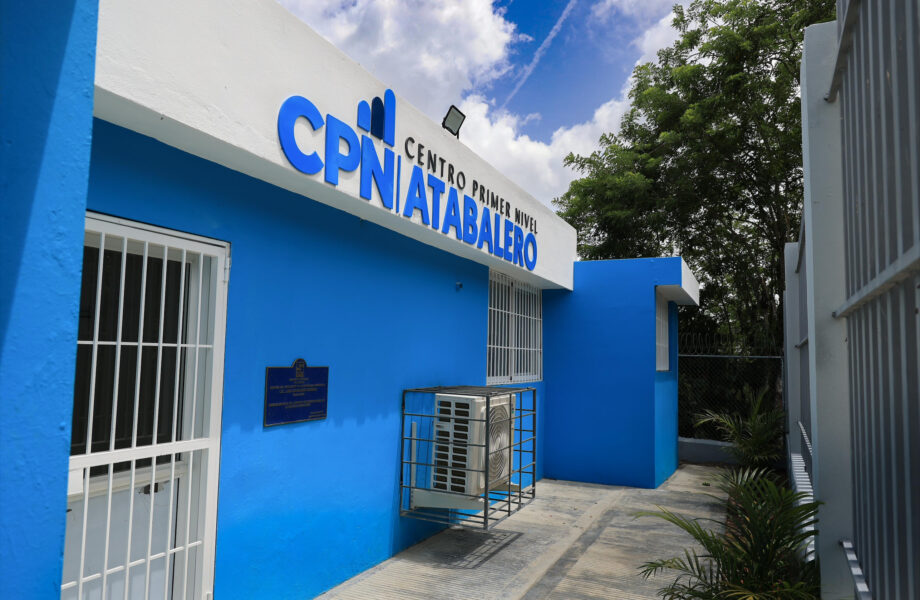 SNS transforma el Centro de Primer Nivel Atabalero tras 42 años de espera, en San Francisco de Macorís