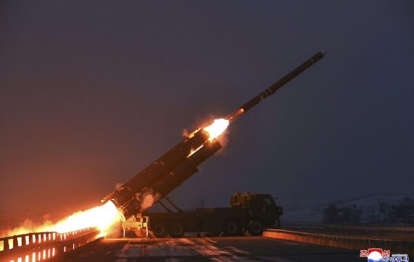 Corea del Norte prueba misil con inteligencia artificial en medio de nuevas tensiones con Seúl