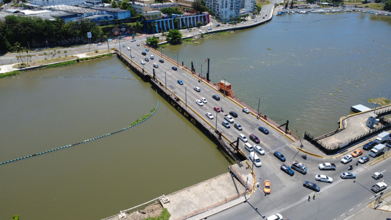 Puente Flotante será cerrado este sábado para el paso de tres embarcaciones 