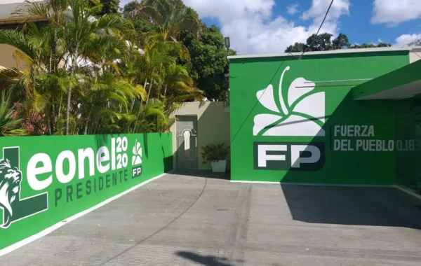 Fuerza del Pueblo advierte crisis avícola amenaza supervivencia de pequeños y medianos productores