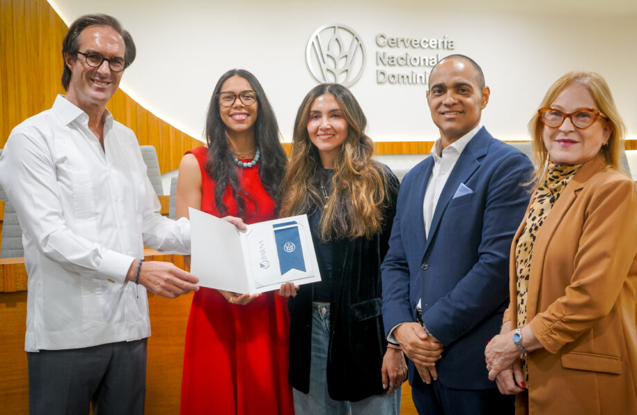 Cervecería Nacional Dominicana y Barna Management School firman alianza para impulsar la formación de talento y liderazgo en RD