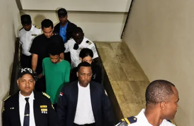 Tres meses de prisión preventiva para 3 hombres por intento de robo agravado en joyería de Villa Juana