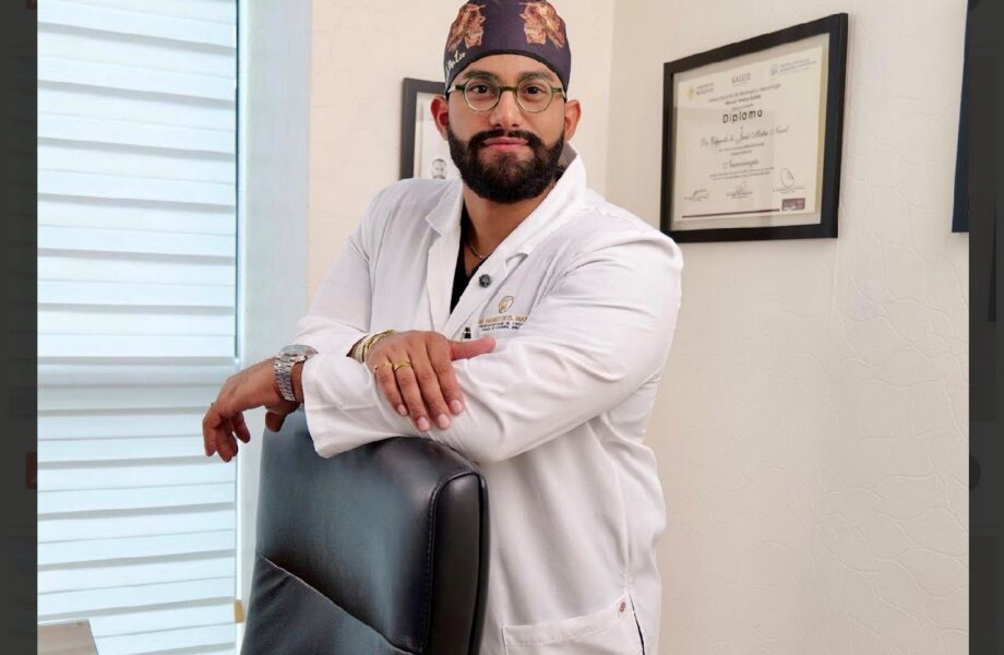 El Dr. Edgardo Mateo, neurocirujano, regresa para poner su formación al servicio de su gente