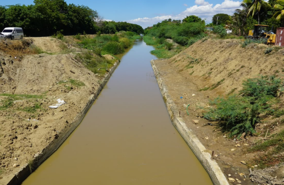 Gobierno inicia rehabilitación del canal Horacio Vásquez de Montecristi