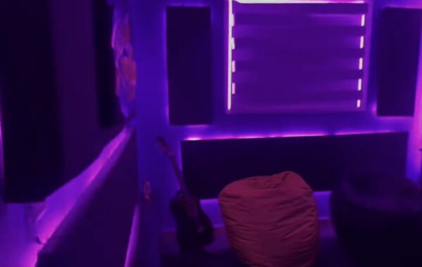 La Ross María muestra su estudio de música y lo define como uno de sus regalos más bonitos