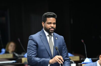 Diputado Jheyson García Castillo deposita proyecto de ley para elevar a Ciudad Juan Bosch a Distrito Municipal