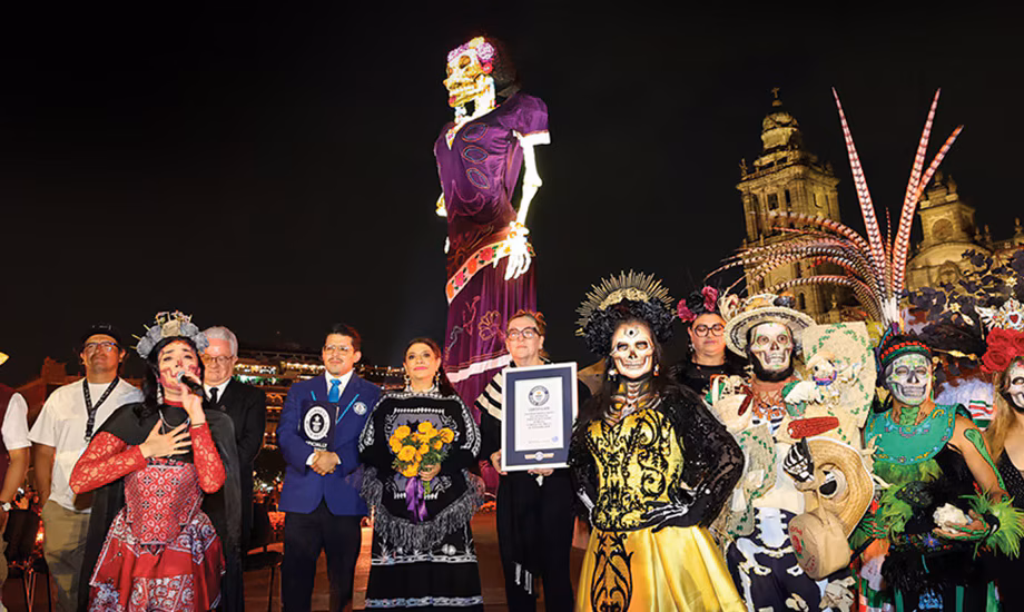 La Ciudad de México rompe Récord Guinness con la Catrina más alta del mundo