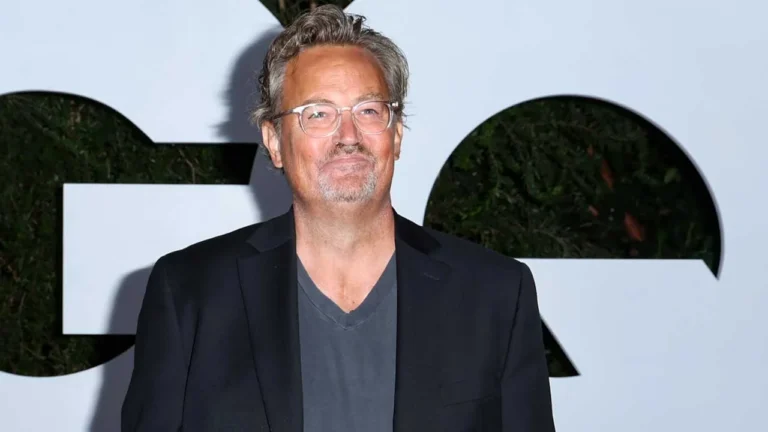 ‘El de Mathew Perry’, la miniserie sobre la vida del actor que emite Netflix tres años después de su muerte