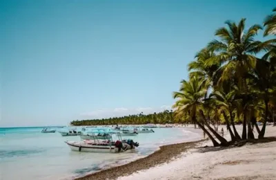 Acusan a tres dominicanos por presunto tráfico de personas tras naufragio cerca de Isla Mona