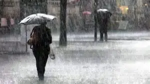 Aguaceros fuertes y tormentas eléctricas este lunes; mantienen avisos y alertas en cinco provincias
