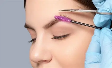 Depilación excesiva de cejas: recuperar el vello puede tardar varios meses