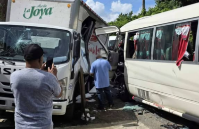 Muere chofer de autobús involucrado en accidente que dejó ocho heridos en Hato Mayor