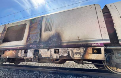 Incendio en tren AVE obliga a evacuar a 380 pasajeros y paraliza el servicio ferroviario en España