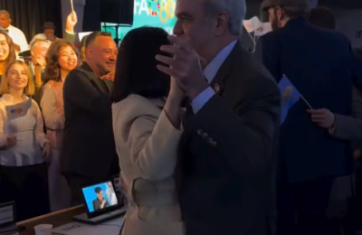 ¡Con merengue y alegría! Abinader y Raquel Arbaje ponen ritmo al cierre del Foro de la FAO