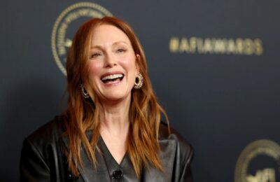 “Es uno de los guiones más bonitos que he leído en toda mi carrera”: Julianne Moore habló de su papel en “El debut