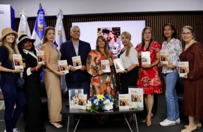 Periodista Rosa Escoto pone en circulación su obra: “Fui una de ellas” durante la Feria Internacional del Libro