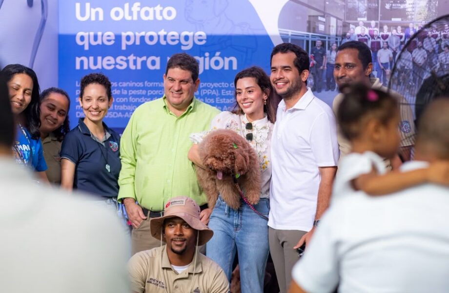 Omar Fernández dona veterinaria móvil para rescate y atención de animales desamparados