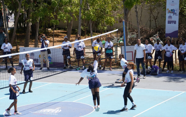 Inefi beneficia a niños y jóvenes de Bahoruco con jornada deportiva y odontológica