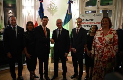 Ministro Roberto Ángel Salcedo encabeza la apertura de la Semana Dominicana en Francia