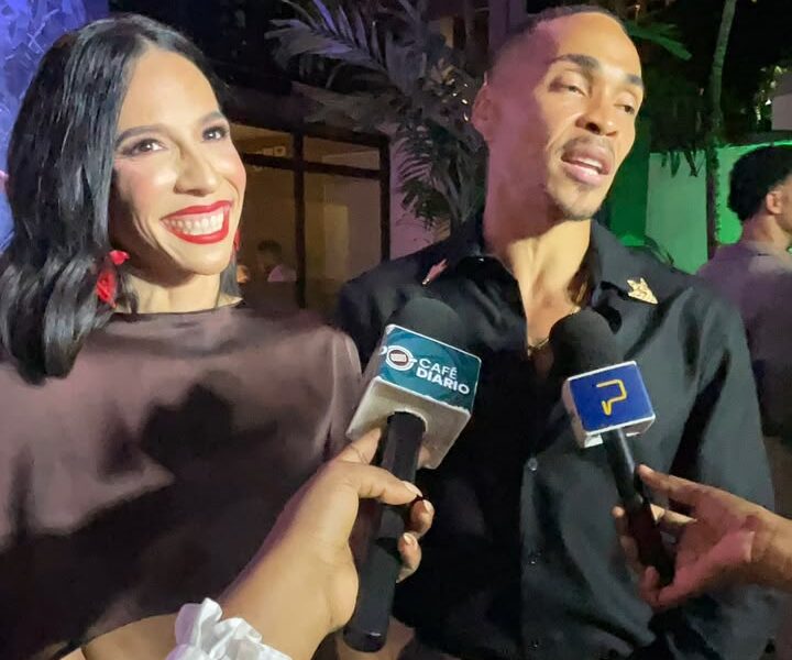 Alexander Duval y Laura Isabel Fernández celebran 40 años de Alina Abreu y revela cómo surgió su regreso tras 14 años