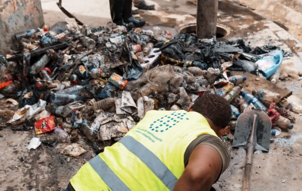 Alcaldía del DN insiste en la colaboración ciudadana para prevenir que desechos obstruyan el drenaje