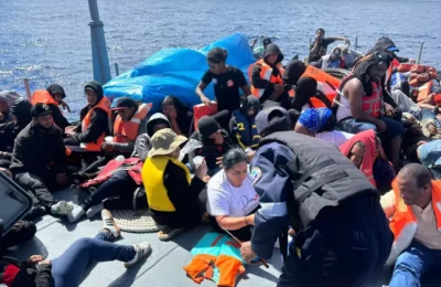 Armada intercepta embarcación con 59 personas al norte de Samaná