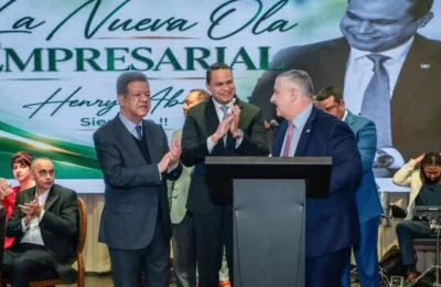 Leonel Fernández se reúne con empresarios de la diáspora dominicana en Nueva Jersey