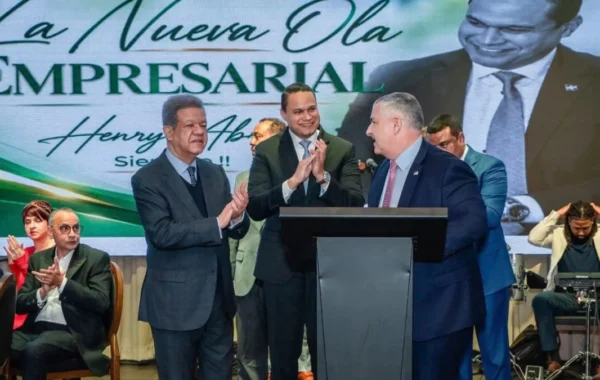Leonel Fernández se reúne con empresarios de la diáspora dominicana en Nueva Jersey