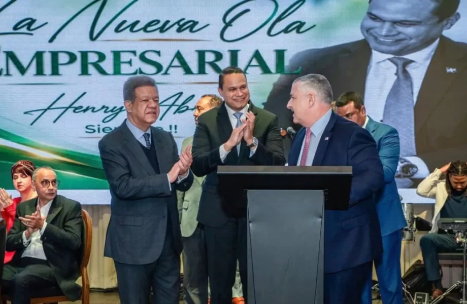 Leonel Fernández se reúne con empresarios de la diáspora dominicana en Nueva Jersey