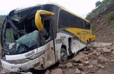 Un desprendimiento de rocas causa cuatro muertos y tres heridos en el noroeste de Colombia